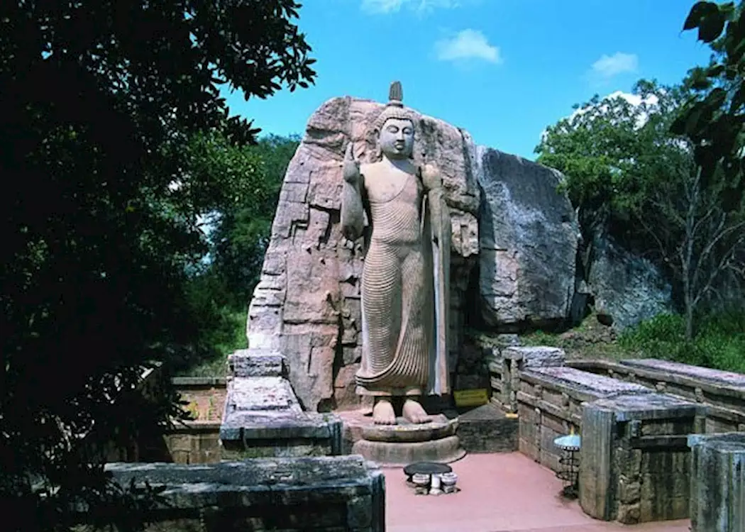 Polonnaruwa Minneriya